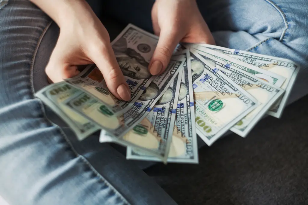 基金與ETF：投資理財利器，聰明決策指南